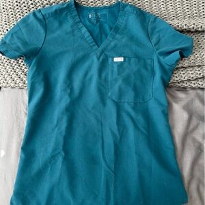 Figs Caribbean Blue Scrub Top